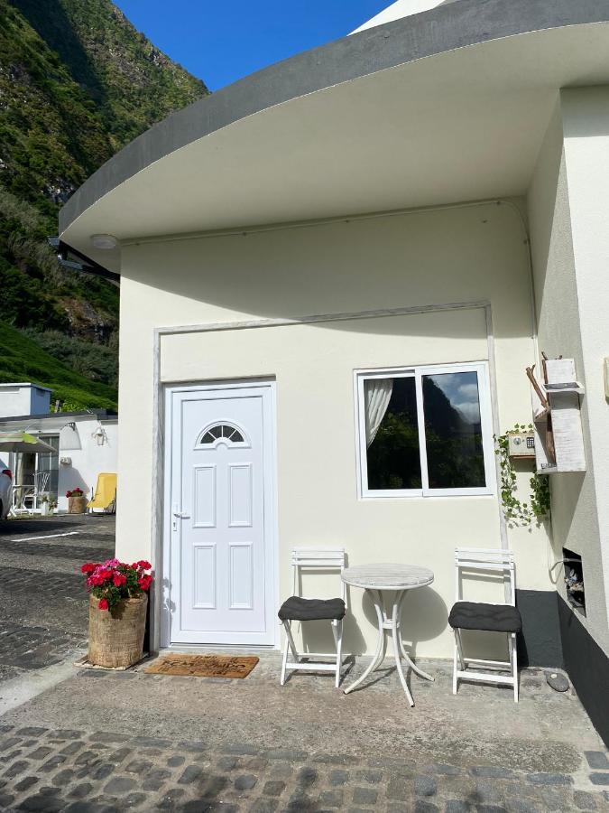 Ocean Garden, 4 Units By The Ocean Apartment Sao Vicente  Exterior photo